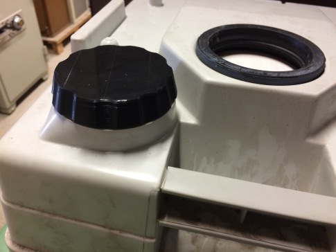 G043974-便携式小便器盖=集装箱容器